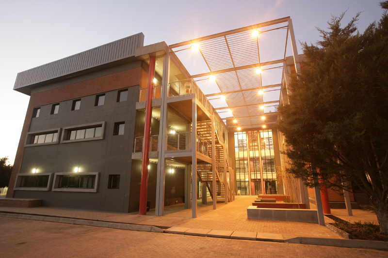 Extension of Dirk Coetzee Building, new state-of-the-art Health and Environmental Sciences Facility Stock062