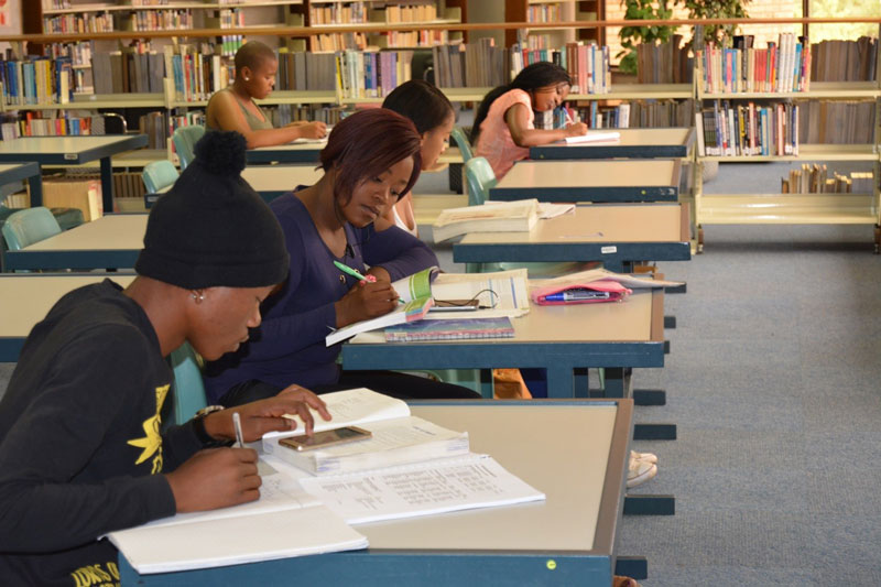CUTLibraryWeek_2w