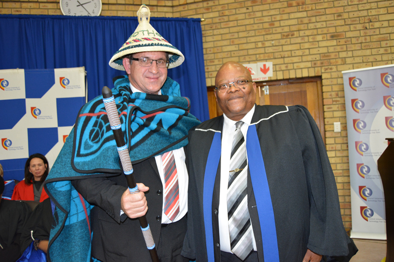 VC elect Inaug Wlk_2w